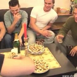 Szene 1 jetzt downloaden