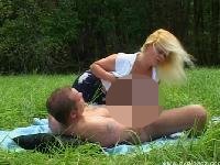 Feuchtfrhliche Cum-Teens - Szene 2